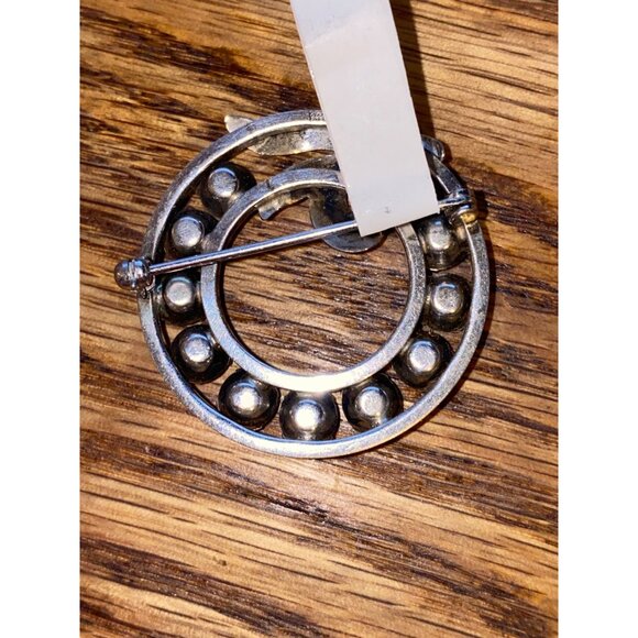 Vintage Rainbow Rhinestone Circle Pin Brooch - Picture 2 of 3